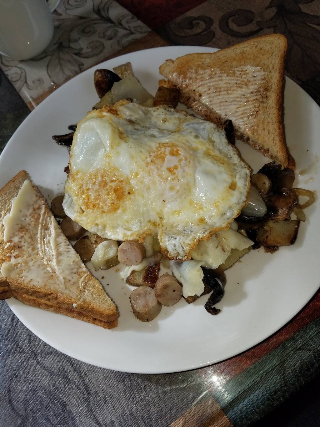 Kendalls Kitchen | restaurant | 16 Main St, Saxtons River, VT 05154, USA | 8028697132 OR +1 802-869-7132