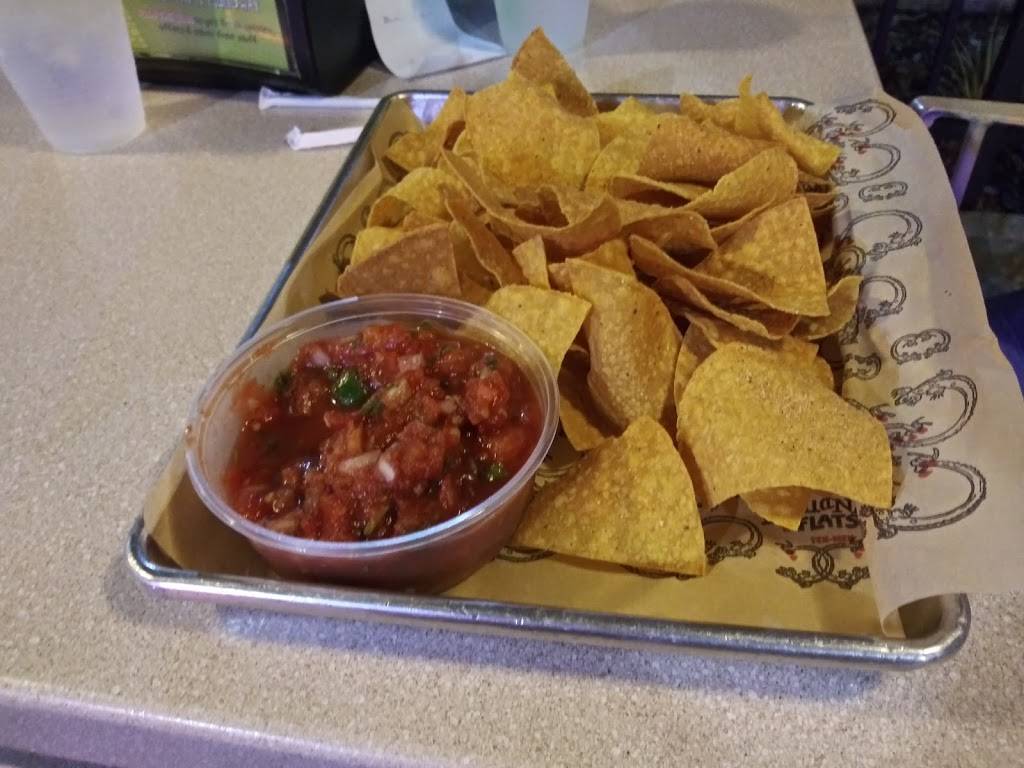 Tijuana Flats | restaurant | 1099 W Orange Blossom Trail, Apopka, FL 32712, USA | 3212488698 OR +1 321-248-8698