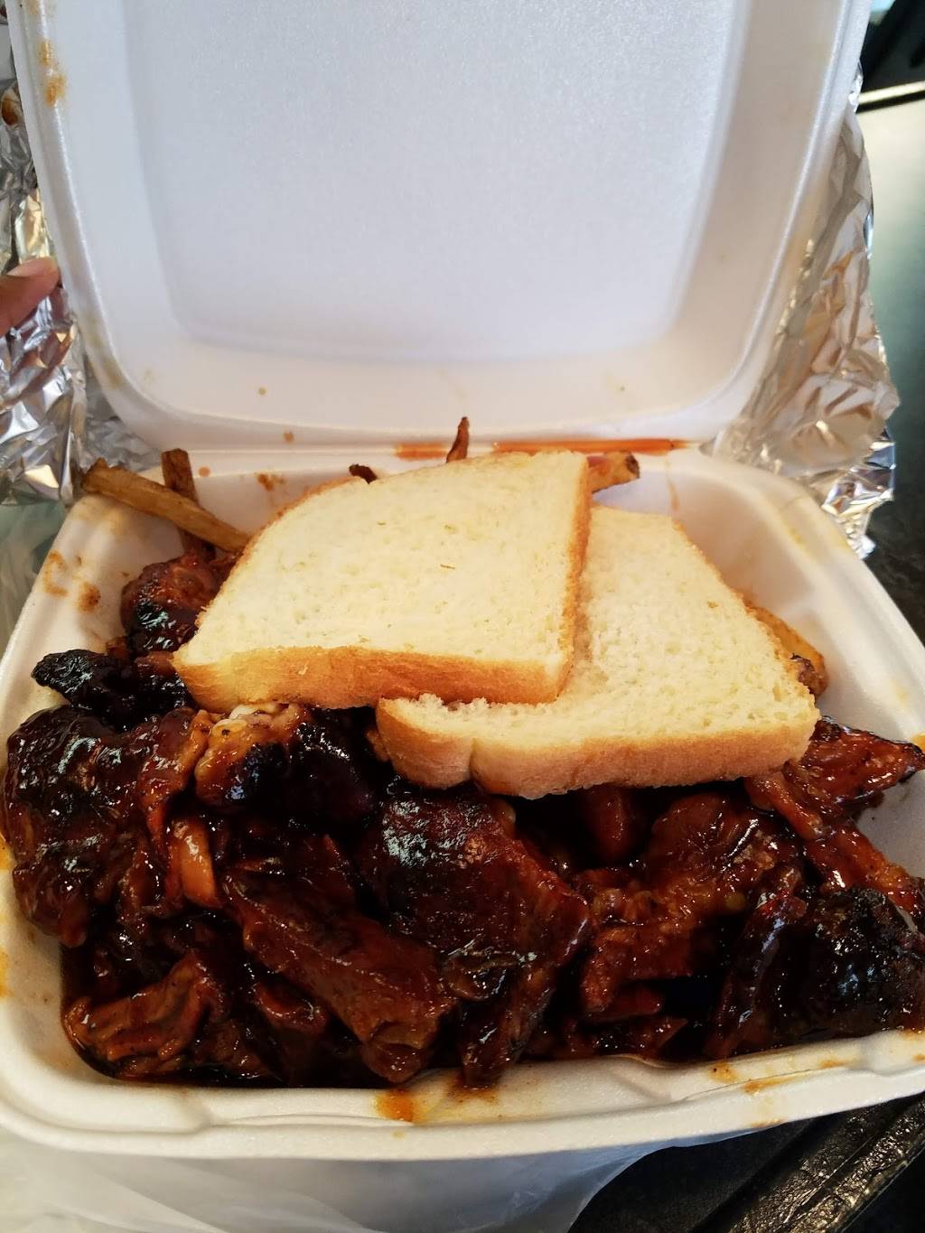 Rickette’ s world famous | restaurant | 8601 S Stony Island Ave, Chicago, IL 60617, USA | 7733365151 OR +1 773-336-5151