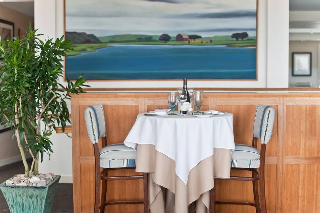 The Dunes | restaurant | 31 Dunes Rd, Edgartown, MA 02539, USA | 5086273663 OR +1 508-627-3663