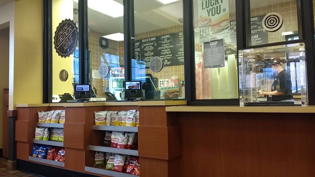 Cousins Subs | meal takeaway | 7603 W Burleigh St, Milwaukee, WI 53222, USA | 4144452400 OR +1 414-445-2400