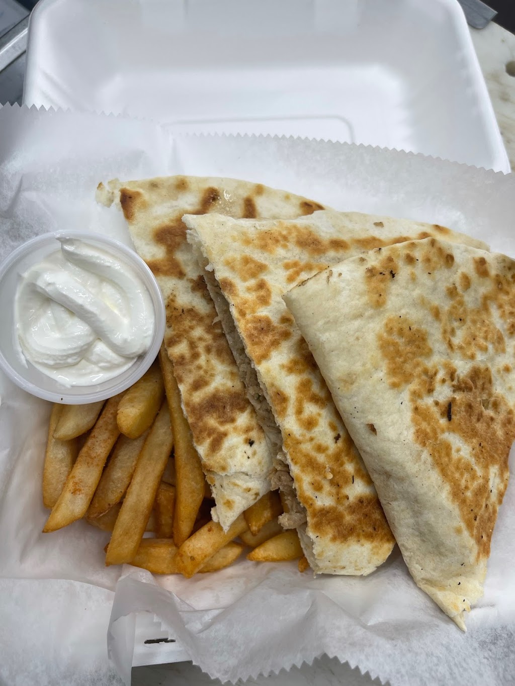 Munchies Pizza & Subs | restaurant | 334 S Monroe St, Baltimore, MD 21223, USA | 4434383390 OR +1 443-438-3390