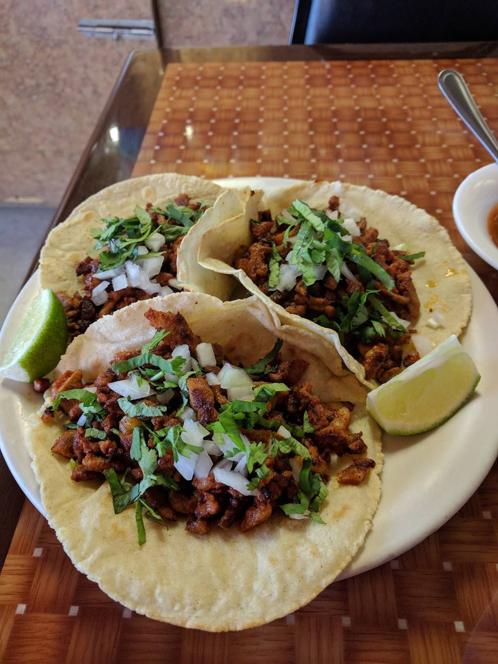 San Miguelito Mexican Cuisine | restaurant | 2654 S 6th St, Philadelphia, PA 19148, USA | 2677738440 OR +1 267-773-8440