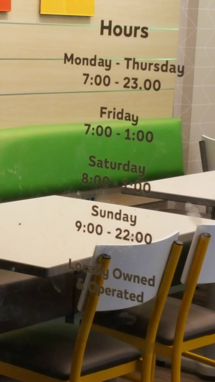 Subway | restaurant | The Quad - York University, C1, 105 The Pond Rd #20, North York, ON M3J 0K9, Canada | 6477159905 OR +1 647-715-9905