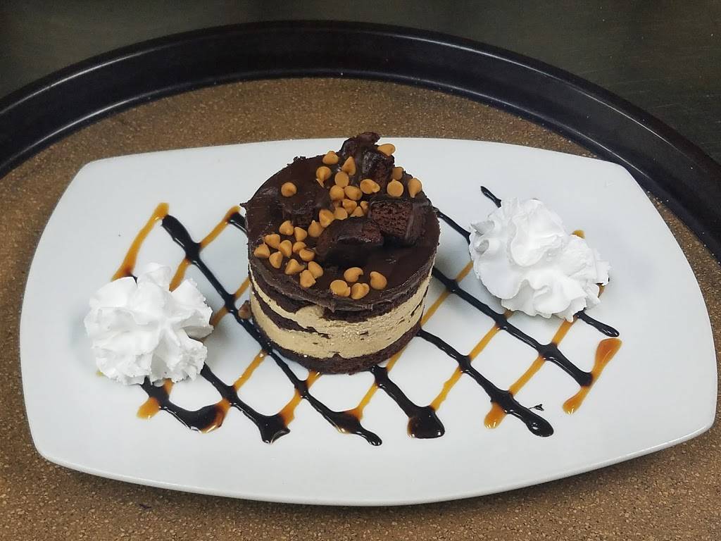 Chriss Steak & Seafood House | restaurant | 2620 Raeford Rd, Fayetteville, NC 28303, USA | 9104854242 OR +1 910-485-4242