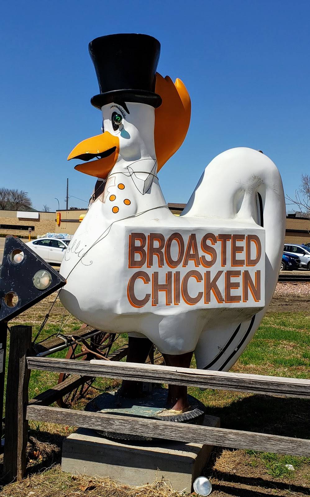 Lallys Eastside Restaurant | restaurant | 125 Plymouth St NE, Le Mars, IA 51031, USA | 7125464406 OR +1 712-546-4406