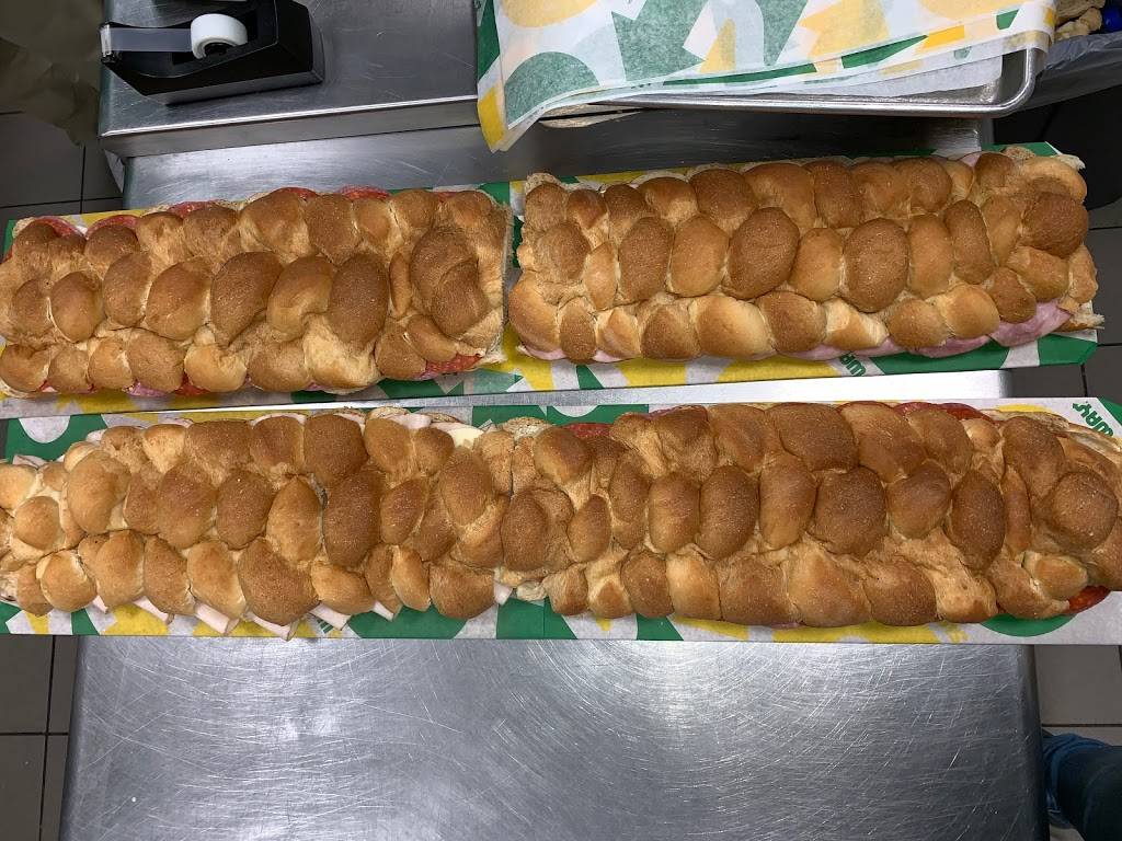 Subway | restaurant | 1150 129th Ave, Wayland, MI 49348, USA | 2697927984 OR +1 269-792-7984