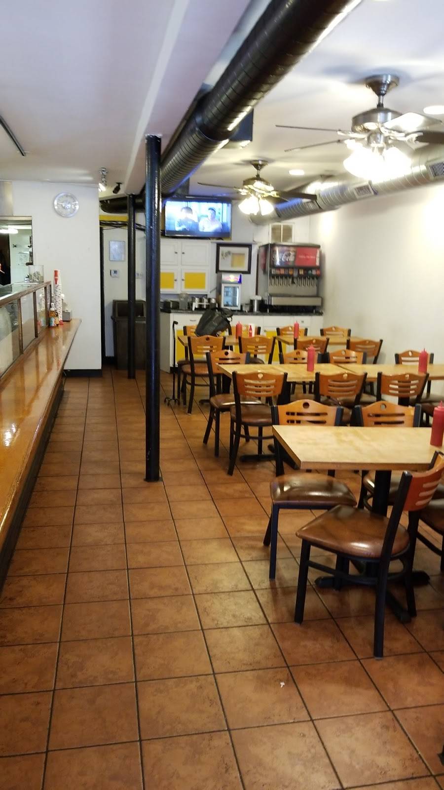 ChipMonks | restaurant | 438 W Diversey Pkwy, Chicago, IL 60614, USA | 7732818060 OR +1 773-281-8060