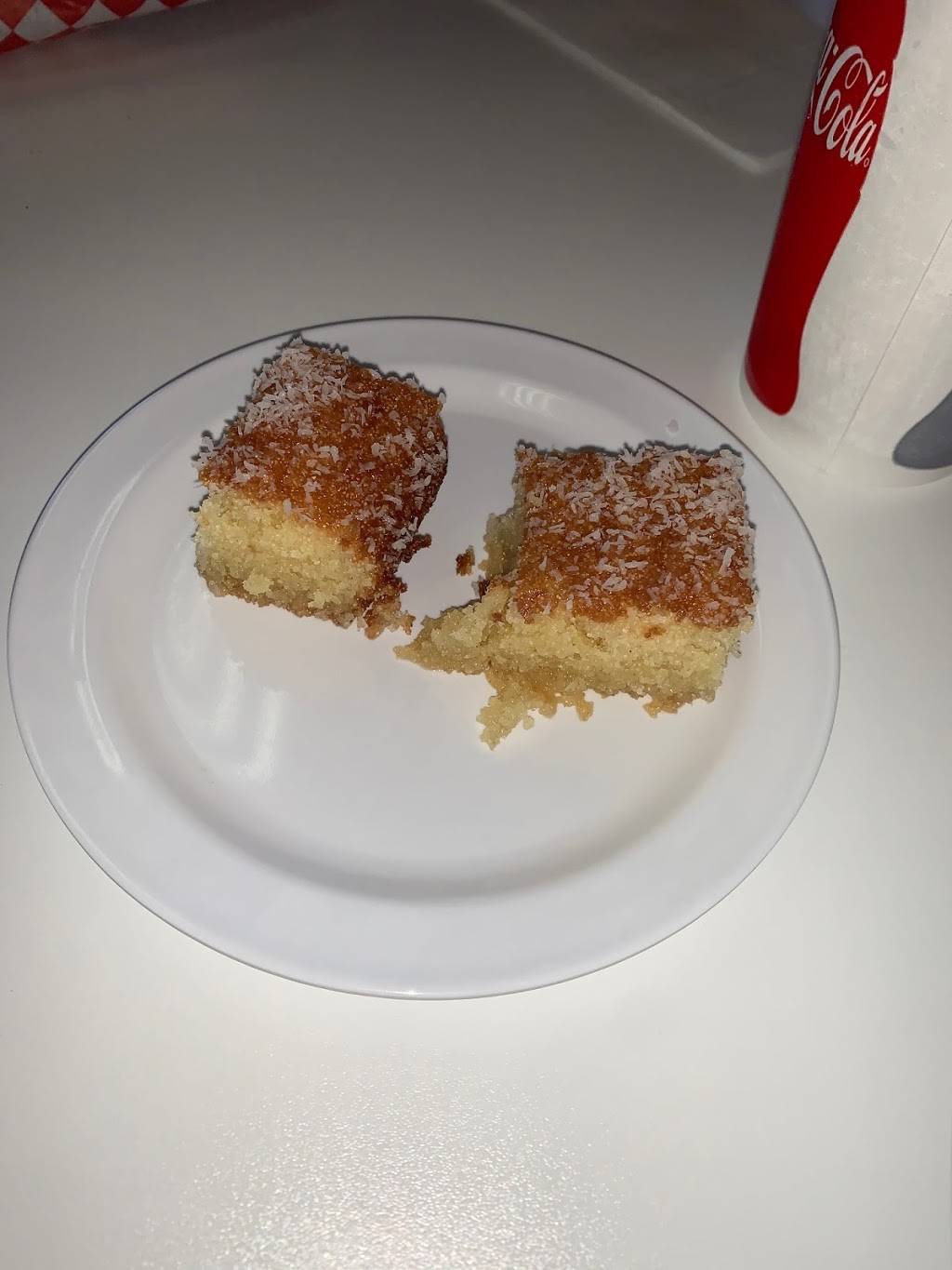 Zukis Pita | restaurant | 4522 N 19th Ave, Phoenix, AZ 85015, USA | 6023471111 OR +1 602-347-1111