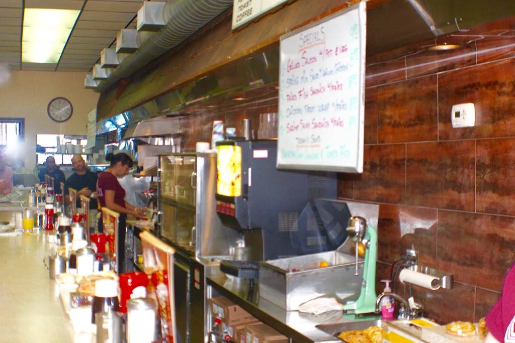 The Colonial Restaurant | meal takeaway | 366 New Brunswick Ave, Fords, NJ 08863, USA | 7327380554 OR +1 732-738-0554