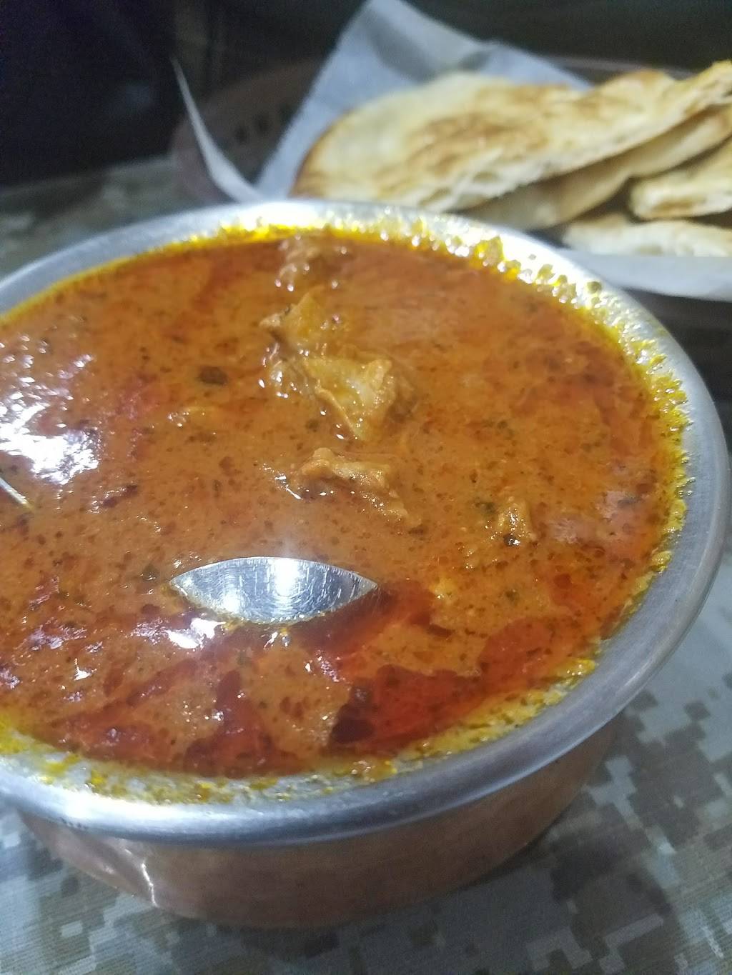 Taj Mahal | restaurant | 1512 W Taylor St, Chicago, IL 60607, USA | 3122266546 OR +1 312-226-6546