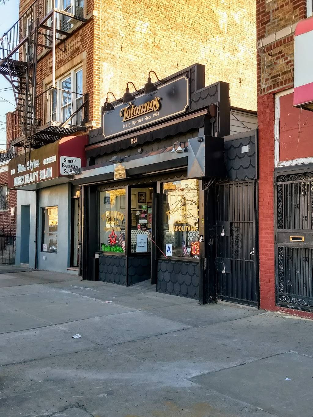 Totonnos Pizzeria Napolitana | restaurant | 1524 Neptune Ave, Brooklyn, NY 11224, USA | 7183728606 OR +1 718-372-8606