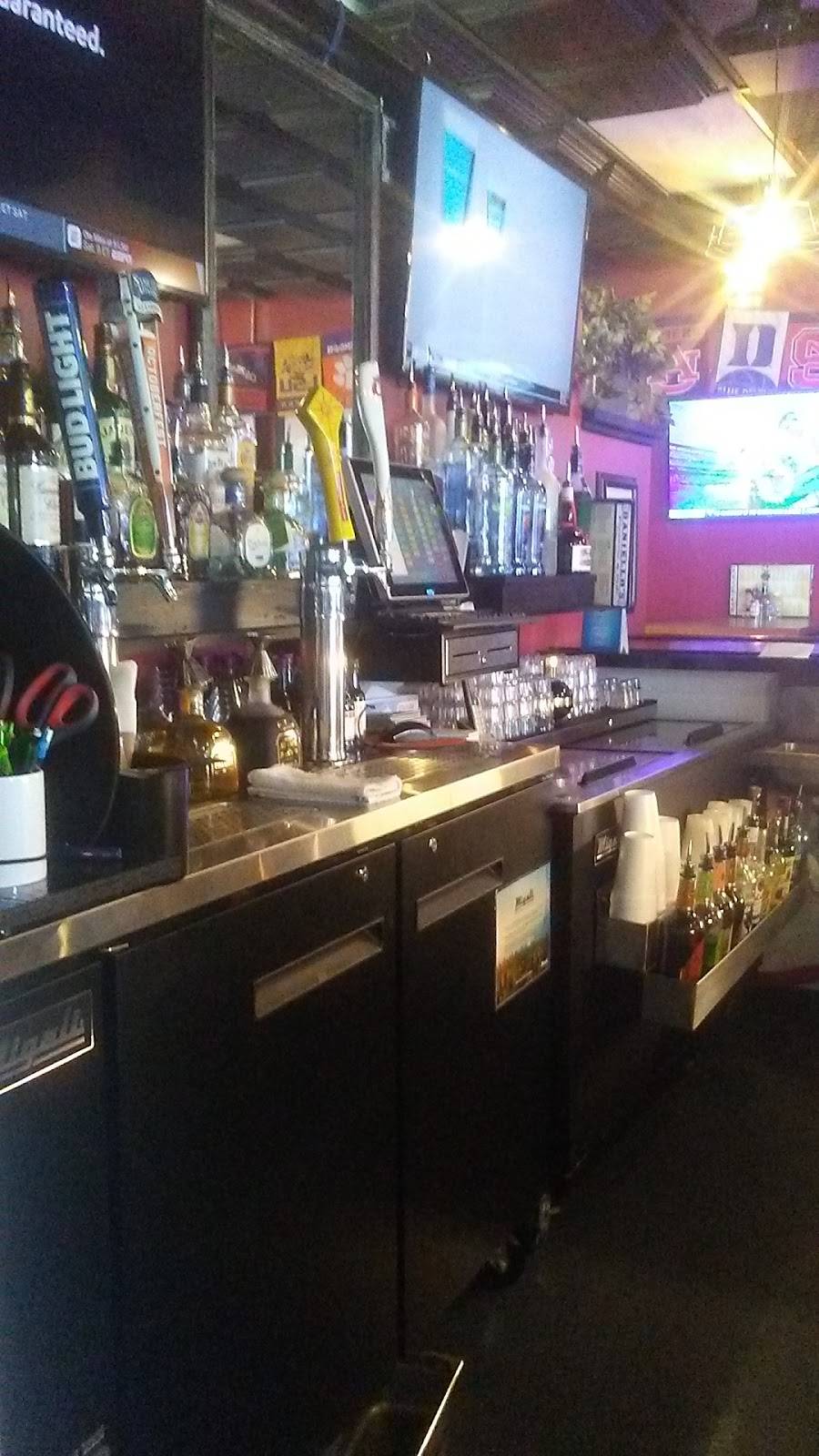 Daniellos Pizzeria & Pub | restaurant | 755 Main St, North Myrtle Beach, SC 29582, USA | 8432735168 OR +1 843-273-5168