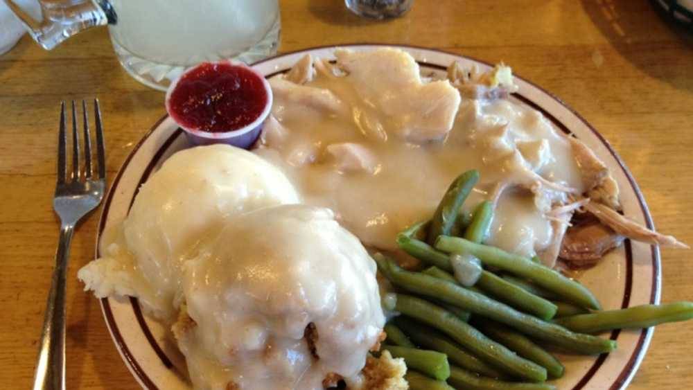 Gobblers of Gaylord | restaurant | 900 S Otsego Ave, Gaylord, MI 49735, USA | 9897329005 OR +1 989-732-9005