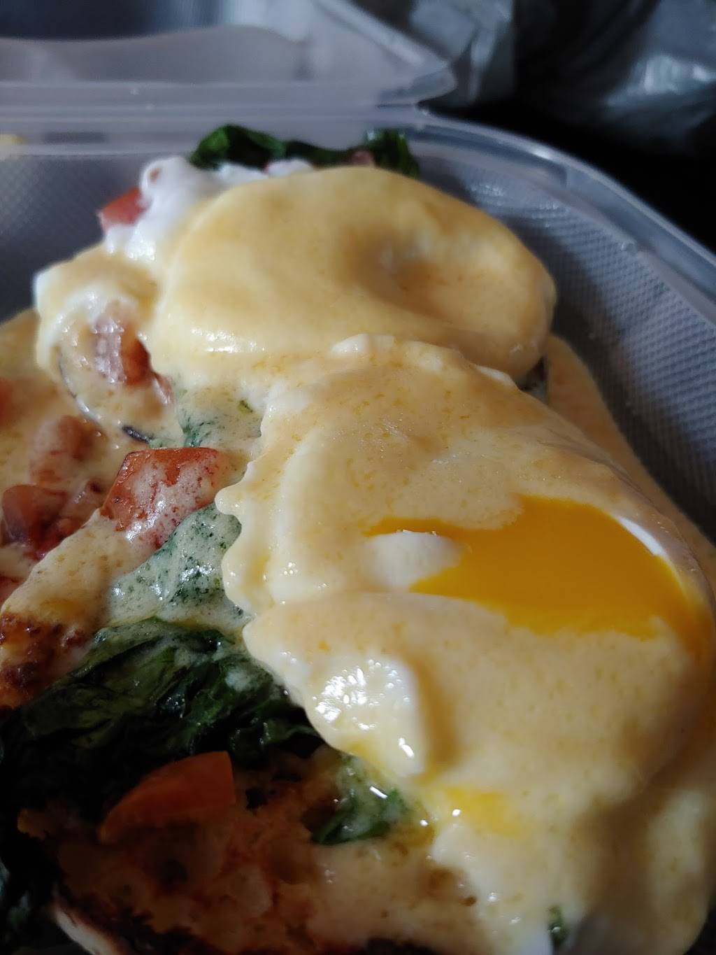 Warrens Waterfront Restaurant | restaurant | 96 Main St, Bucksport, ME 04416, USA | 2074691600 OR +1 207-469-1600