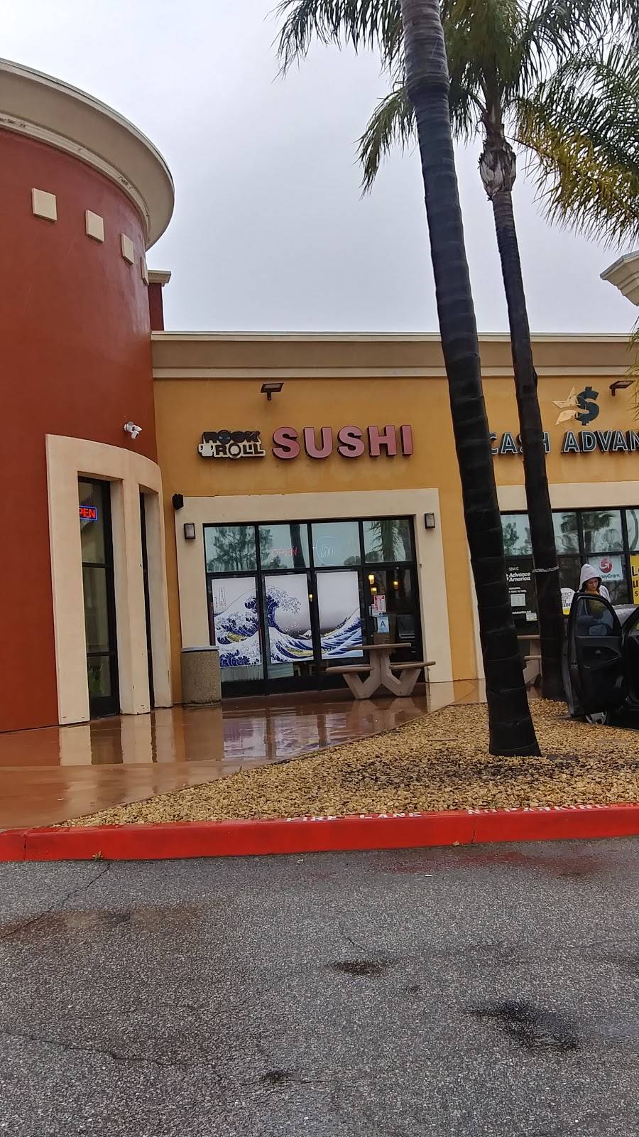 Rock & Roll Sushi | restaurant | 5244 University Pkwy B, San Bernardino, CA 92407, USA | 9098048811 OR +1 909-804-8811