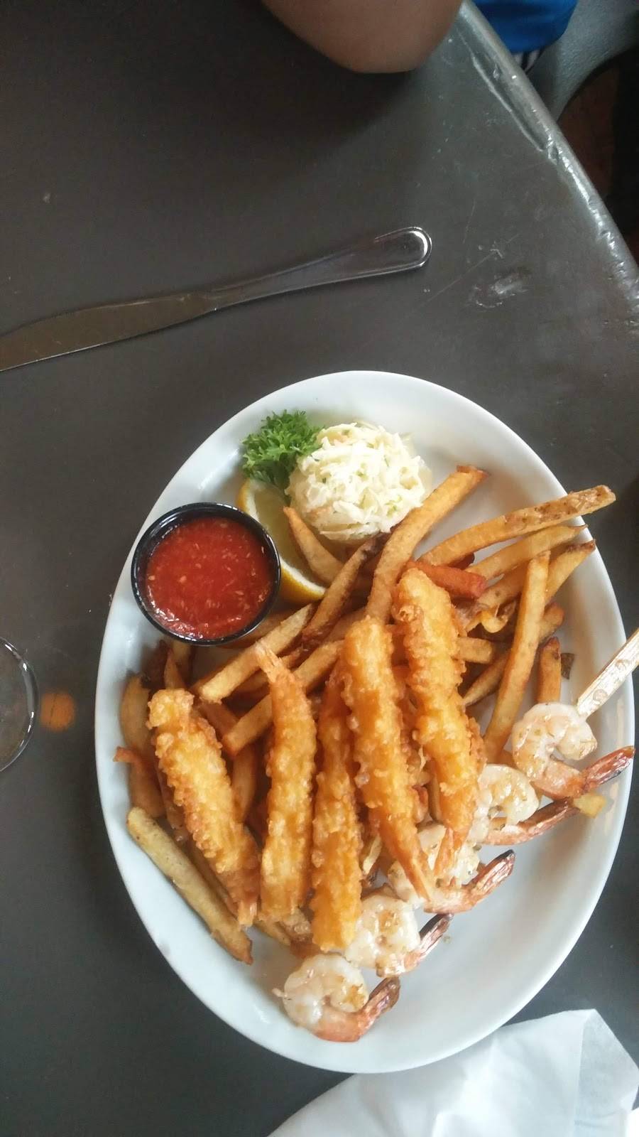 Duffys Famous Fish & Chips | restaurant | 151 High St, Southampton, ON N0H 2L0, Canada | 5197975972 OR +1 519-797-5972