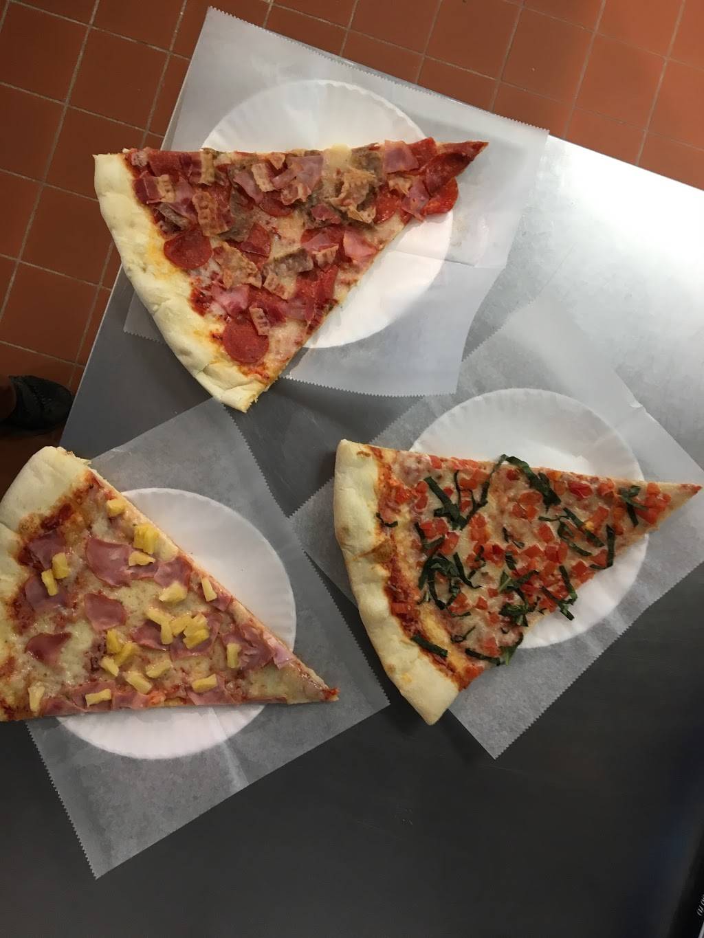 Cosmo’s Pizza | restaurant | 3117 28th St, Boulder, CO 80301, USA | 3034423278 OR +1 303-442-3278