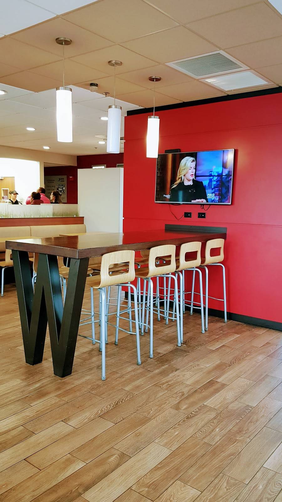 Wendys | restaurant | 424 S Schmale Rd, Carol Stream, IL 60188, USA | 6306684790 OR +1 630-668-4790