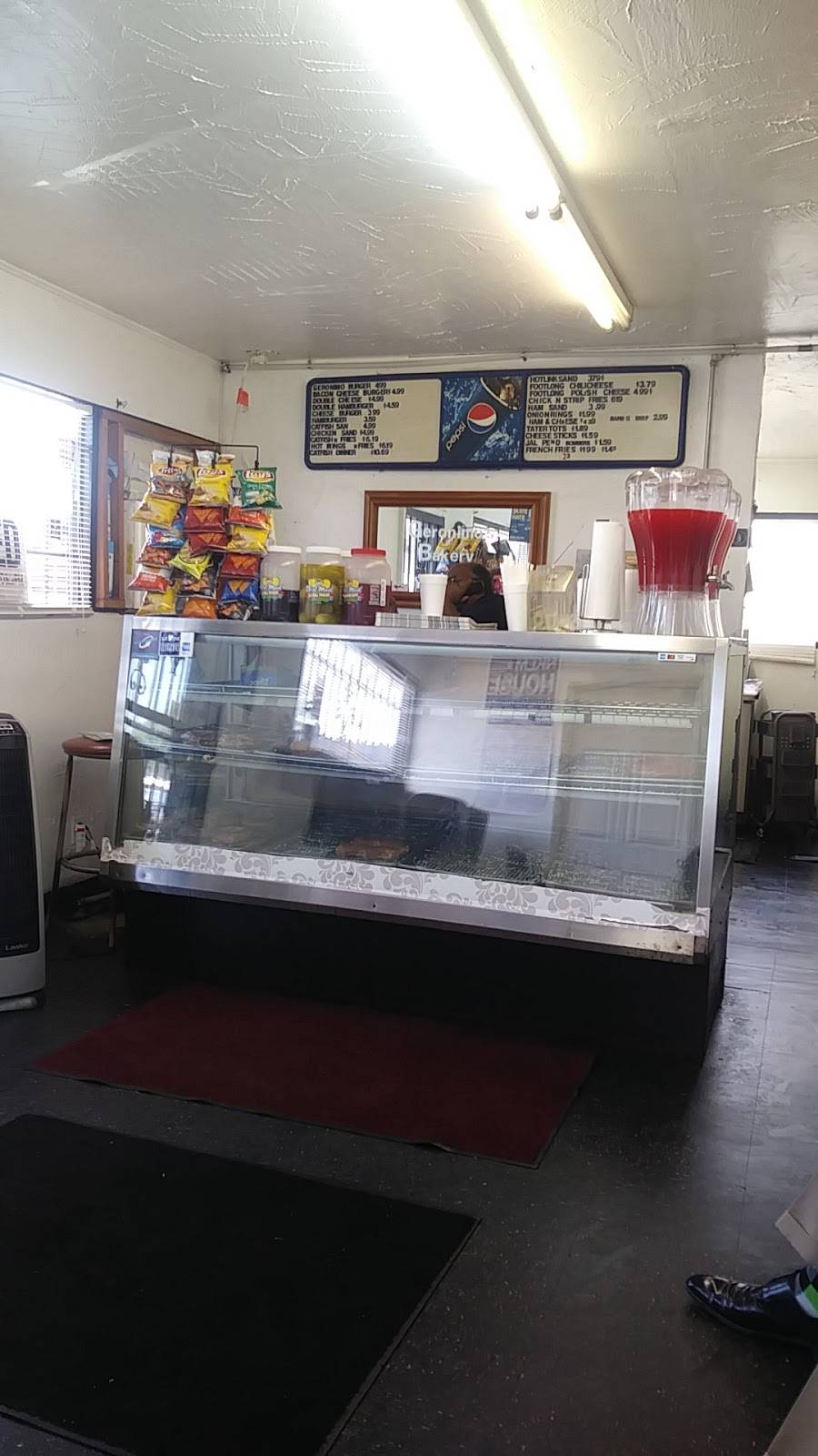 Geronimos Bakery | meal takeaway | 1817 N Martin Luther King Ave, Oklahoma City, OK 73111, USA | 4054275893 OR +1 405-427-5893