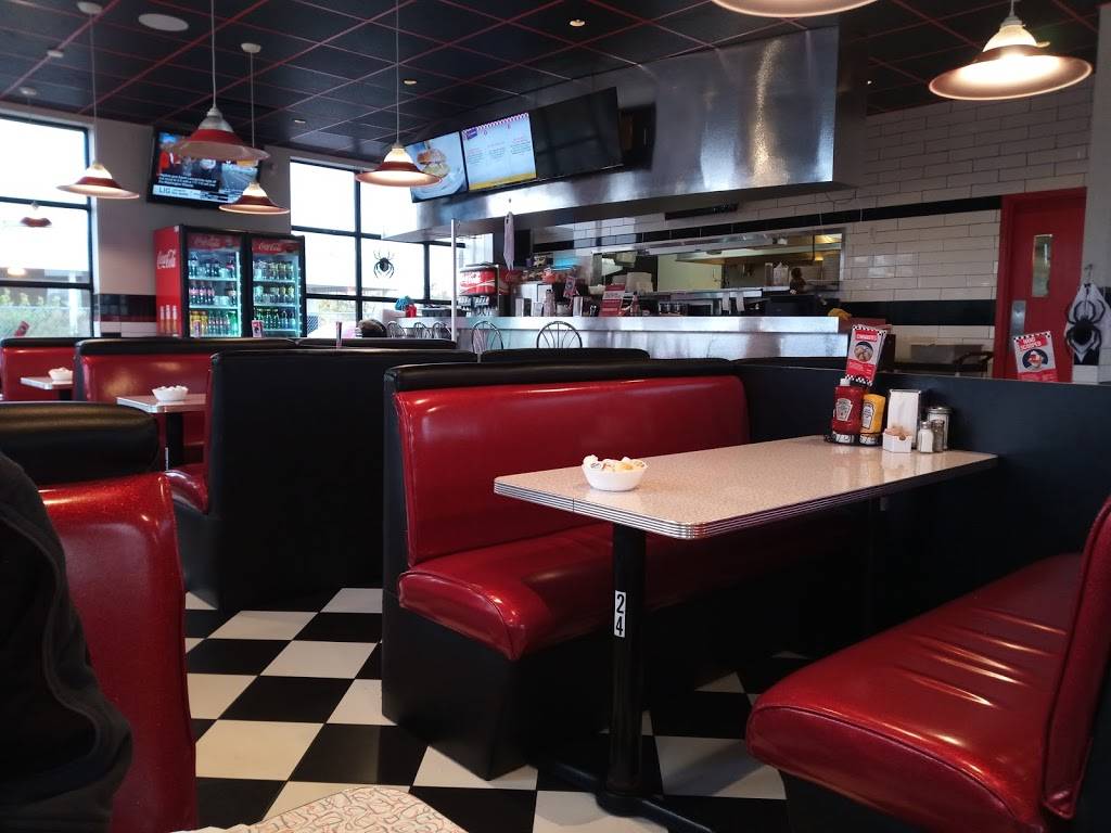Wimpys Diner | restaurant | 10178 Hurontario St, Brampton, ON L7A 0E4, Canada | 9058400100 OR +1 905-840-0100