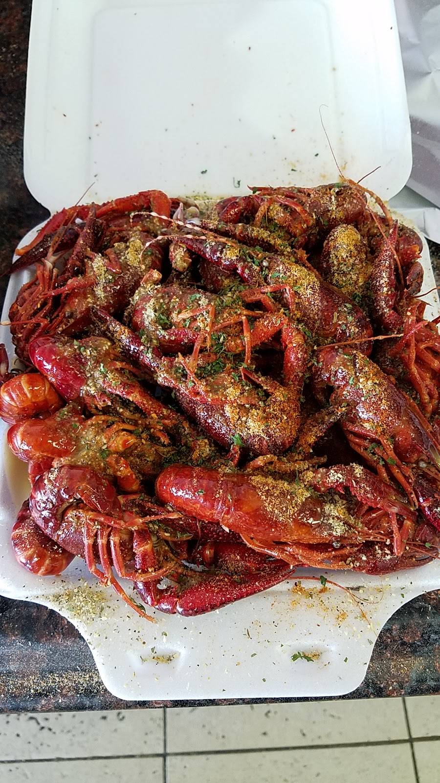 Mr. Sharks Seafood & Chicken | restaurant | 4224 Blanding Blvd, Jacksonville, FL 32210, USA | 9043293270 OR +1 904-329-3270