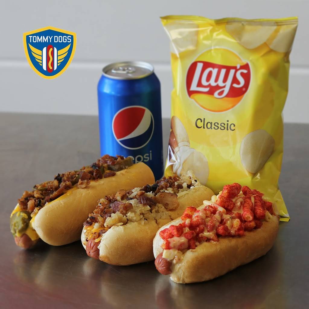 Tommy Dogs | restaurant | 1359 Grandview Ave, Columbus, OH 43212, USA | 6148242528 OR +1 614-824-2528