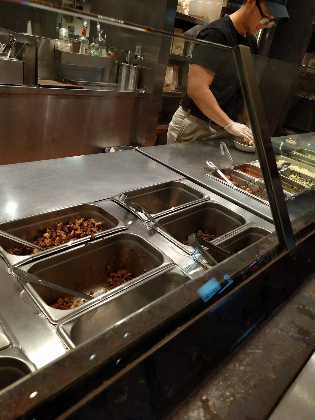 Chipotle Mexican Grill | restaurant | 2027 S Shepherd Dr Ste A, Houston, TX 77019, USA | 7135294950 OR +1 713-529-4950