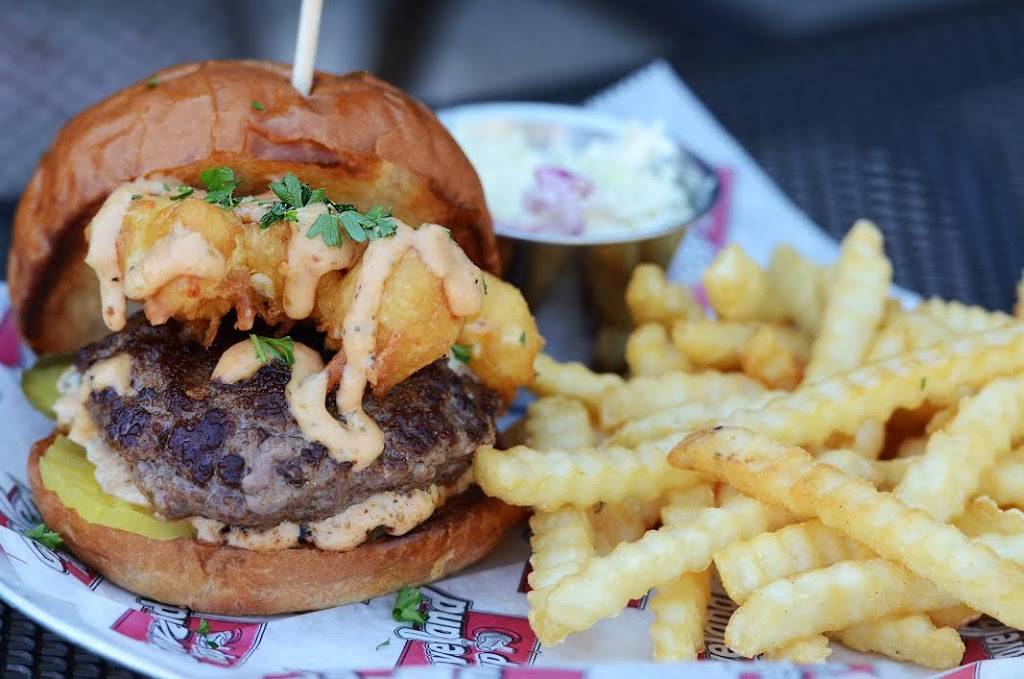 Groveland Tap | restaurant | 1834 St Clair Ave, St Paul, MN 55105, USA | 6516995058 OR +1 651-699-5058