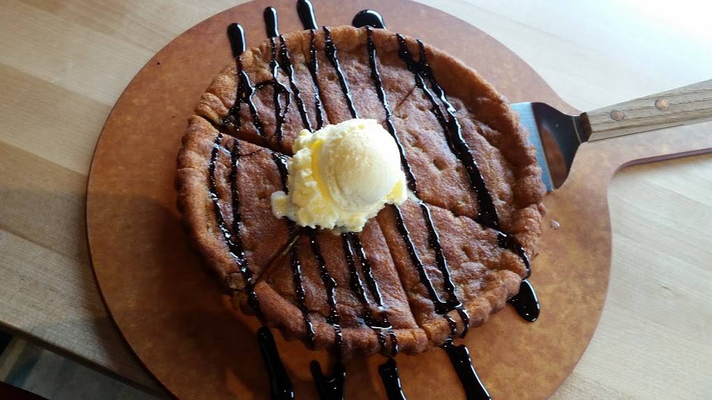 East Side Marios & Darcys Combo Ottawa | restaurant | 675 Kirkwood Ave, Ottawa, ON K1Z 8N7, Canada | 6137149888 OR +1 613-714-9888