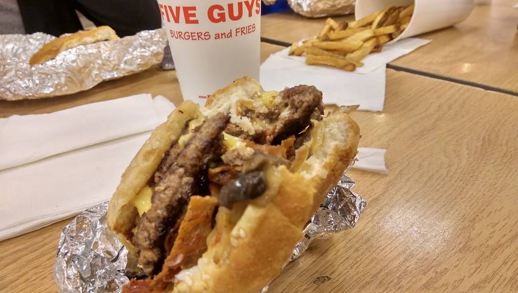 Five Guys | meal takeaway | 5240 Fairfield Shopping Centre, Virginia Beach, VA 23464, USA | 7574742222 OR +1 757-474-2222
