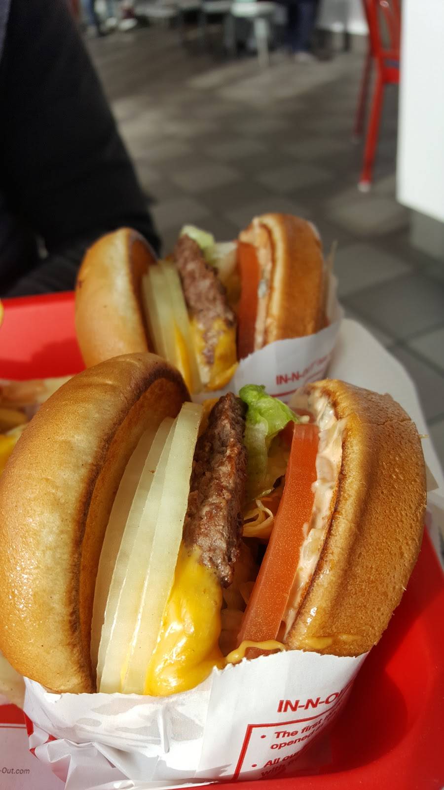 In-N-Out Burger | restaurant | 8200 Delta Shores Cir S, Sacramento, CA 95832, USA | 8007861000 OR +1 800-786-1000