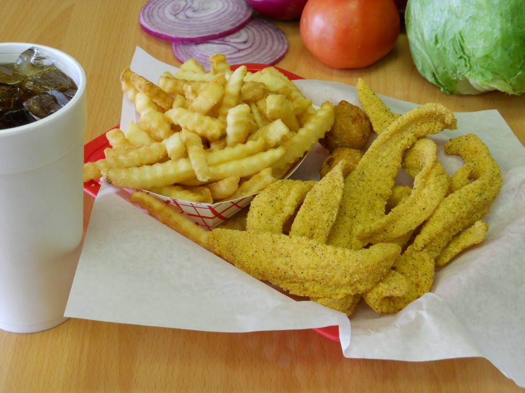 Krispy Catfish | restaurant | 6208 McCart Ave, Fort Worth, TX 76133, USA | 8174231200 OR +1 817-423-1200