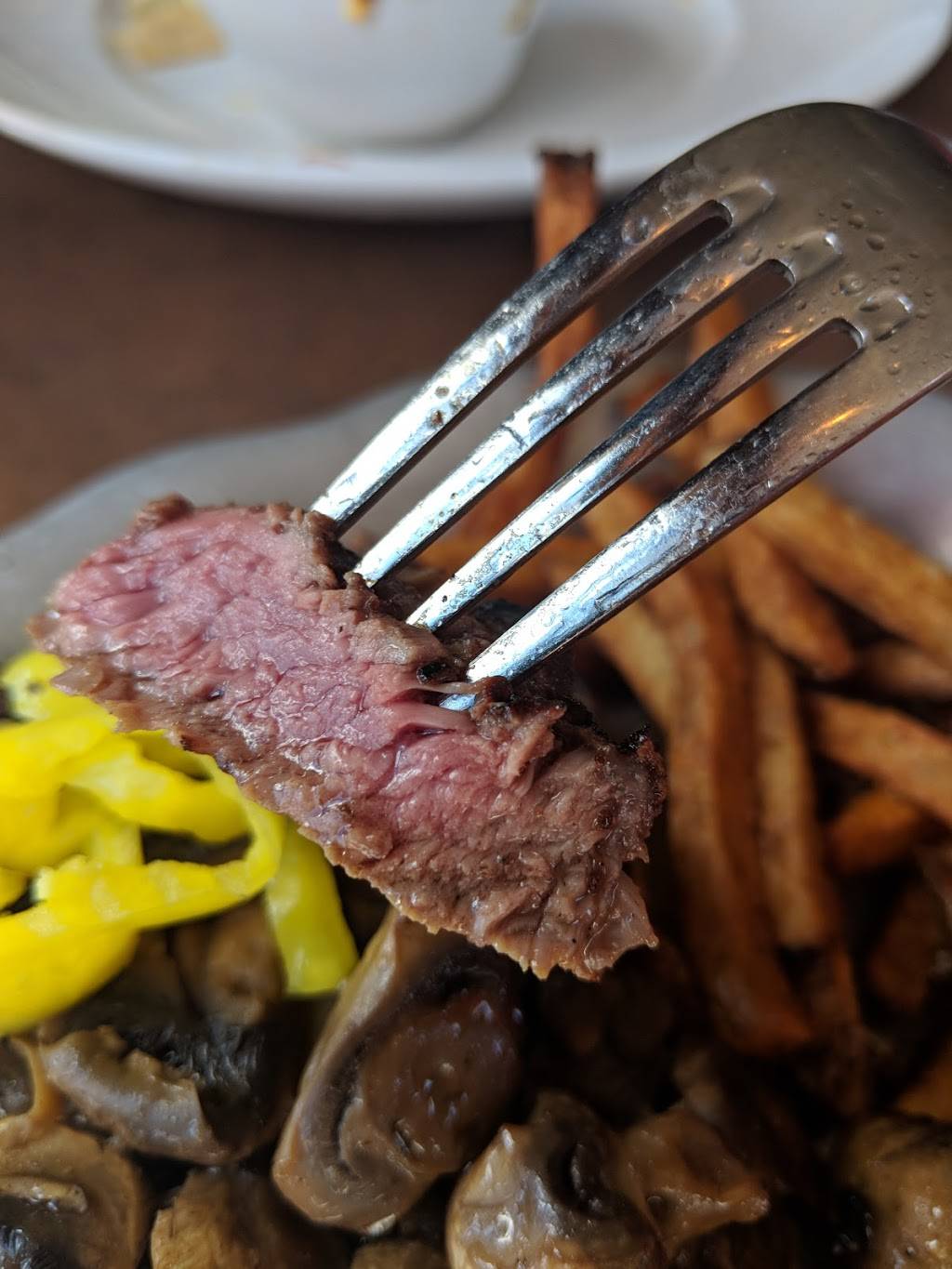 Cousinos Steakhouse | restaurant | 1842 Woodville Rd, Oregon, OH 43616, USA | 4196930862 OR +1 419-693-0862