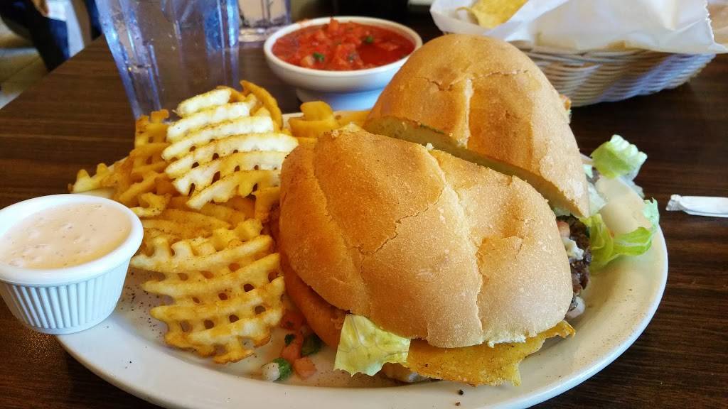 Chavas Mexican Restaurant | restaurant | 217 E Vandalia St, Edwardsville, IL 62025, USA | 6186928192 OR +1 618-692-8192