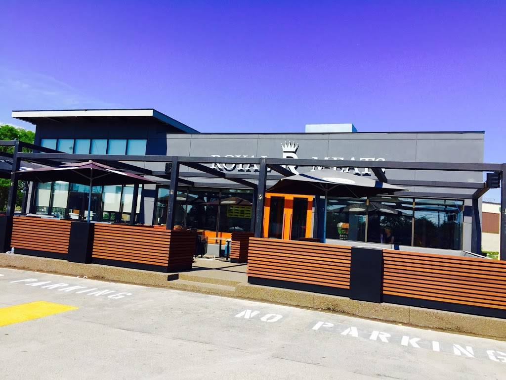 Royal Meats BarBeque | restaurant | 710 Kipling Ave, Etobicoke, ON M8Z 5G5, Canada | 4162511144 OR +1 416-251-1144