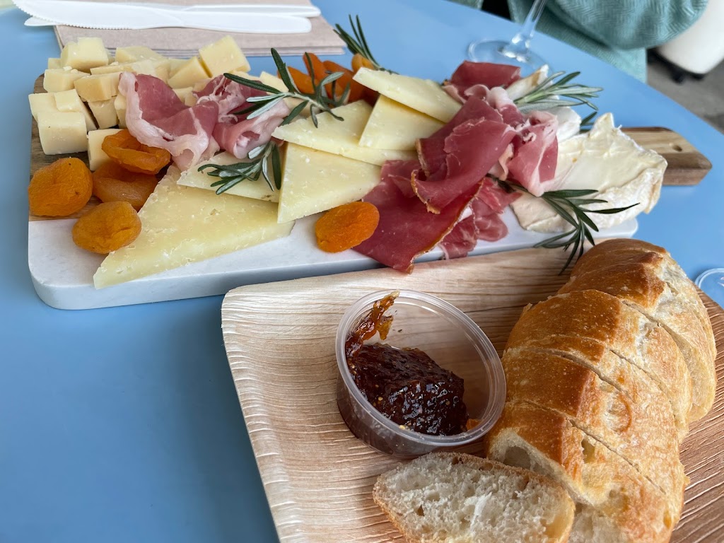 La Fromagerie Cheese Shop | restaurant | 2260 Chestnut St, San Francisco, CA 94123, USA | 4153747325 OR +1 415-374-7325