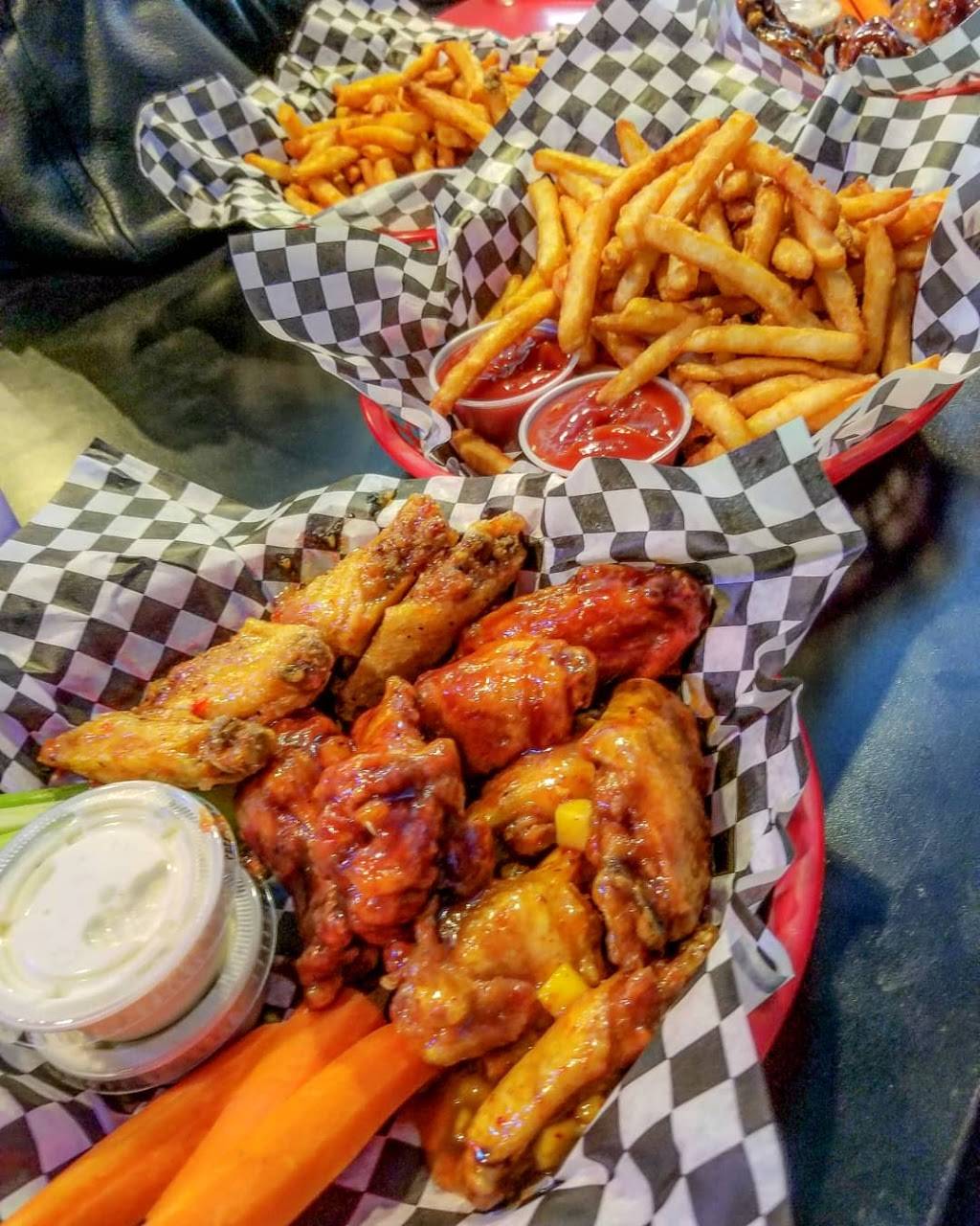 Smittys Wings & Things | restaurant | 946 N Yosemite St, Stockton, CA 95203, USA | 2092277479 OR +1 209-227-7479