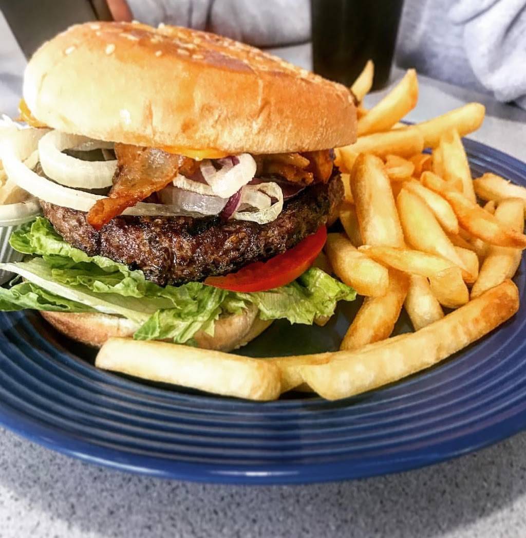 Englewood Diner | restaurant | 54 Engle St, Englewood, NJ 07631, USA | 2015698855 OR +1 201-569-8855