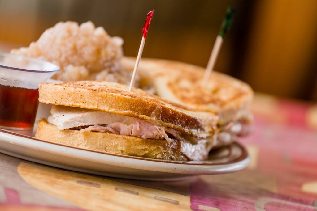 Mountain Creamery | restaurant | 33 Central St #101, Woodstock, VT 05091, USA | 8024571715 OR +1 802-457-1715