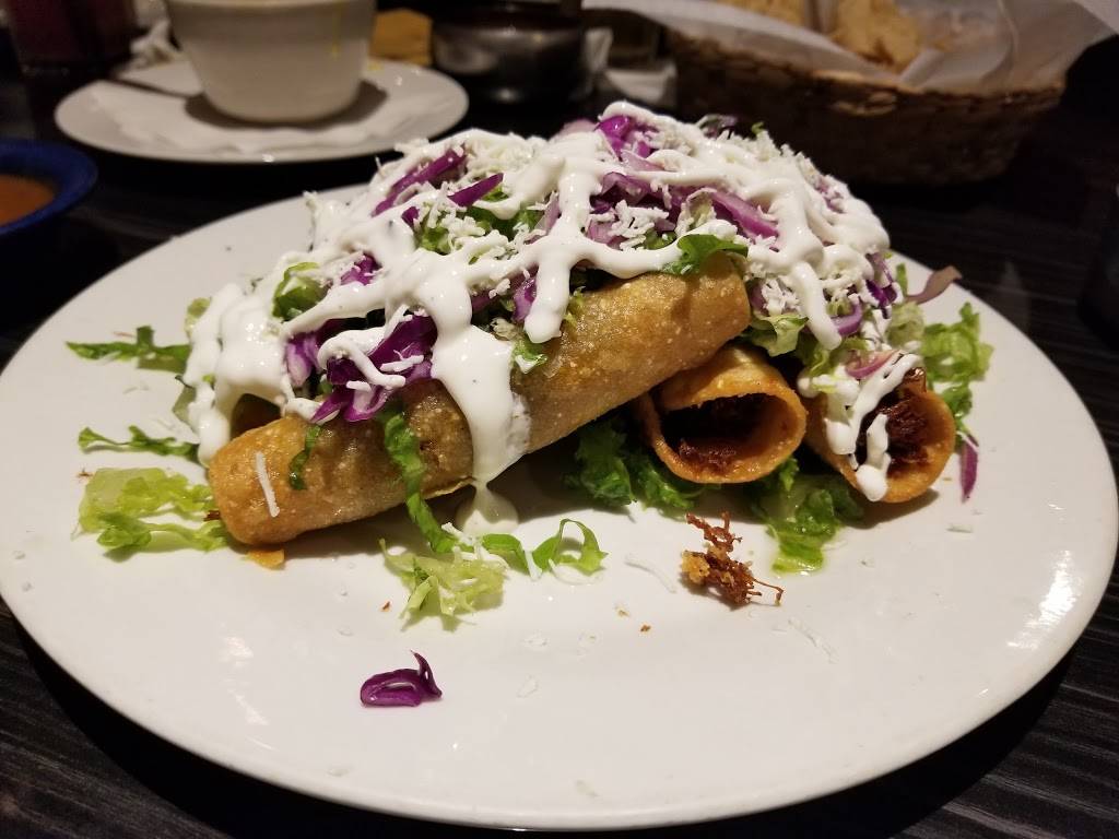 Hecho En Mexico Restaurant | restaurant | 6001 W William Cannon Dr # 301, Austin, TX 78749, USA | 5123010060 OR +1 512-301-0060