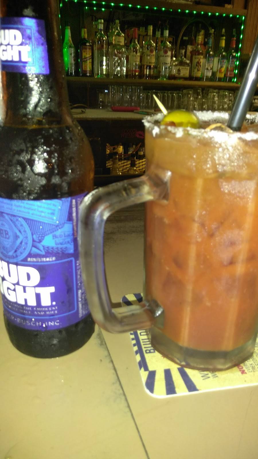 Vinnys Bar | restaurant | 2700 S Union Ave, Bakersfield, CA 93307, USA | 6613216041 OR +1 661-321-6041