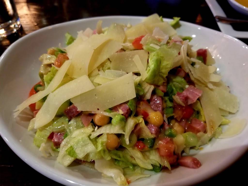 Precinct 10 | restaurant | 110 Main St, Weymouth, MA 02188, USA | 7813350010 OR +1 781-335-0010