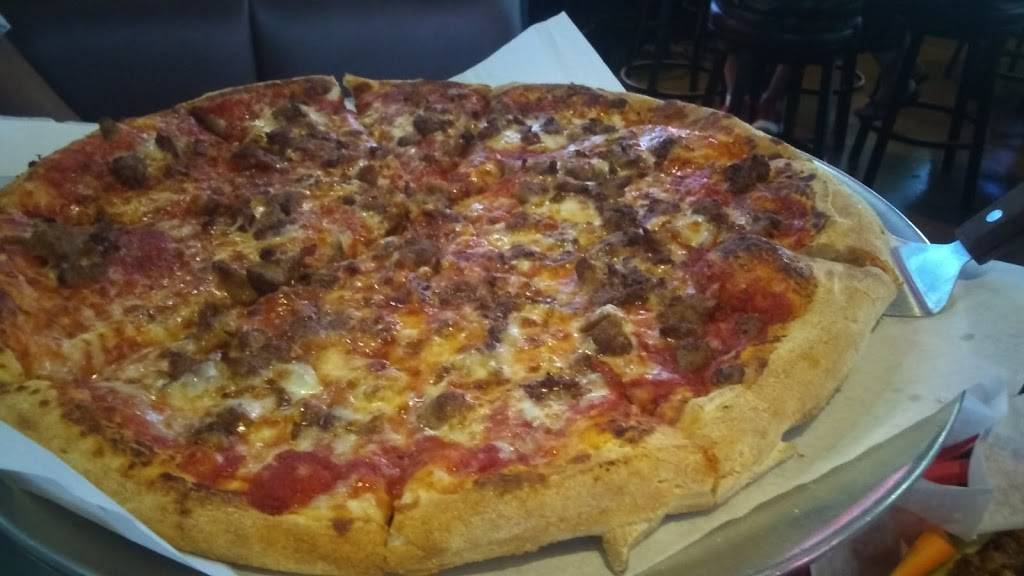 Tailgaters & IL Primo Goodyear | restaurant | 530 N Estrella Pkwy suite c-5, Goodyear, AZ 85338, USA | 6235336888 OR +1 623-533-6888