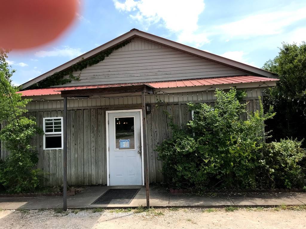 Crossroads Steak & Grill | restaurant | 5828 AL-36, Danville, AL 35619, USA | 2567512722 OR +1 256-751-2722