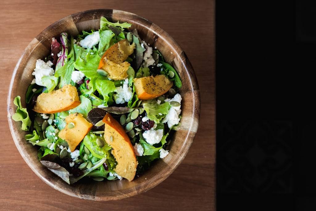 Brooklyn Lantern | restaurant | 77 Box St, Brooklyn, NY 11222, USA | 7183838200 OR +1 718-383-8200