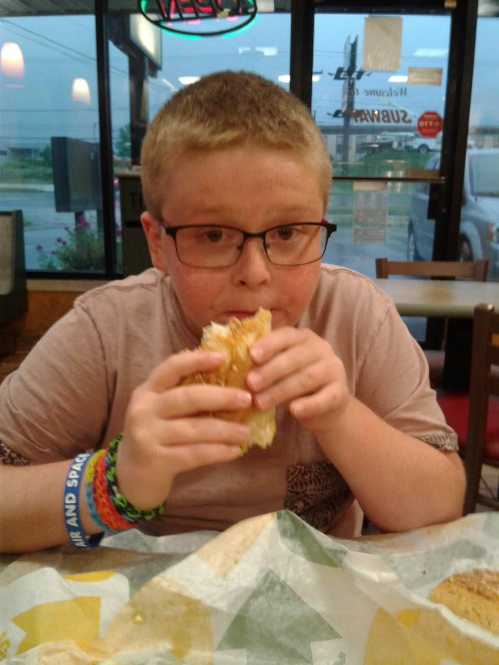 Subway | restaurant | 3436 US-60, Barboursville, WV 25504, USA | 3047332235 OR +1 304-733-2235