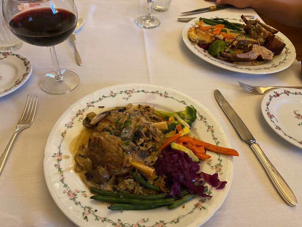 Le Petit Chablis | restaurant | 512 Royal Gorge Blvd, Cañon City, CO 81212, USA | 7192693333 OR +1 719-269-3333