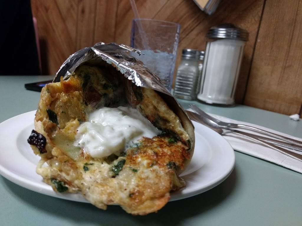 Mayflower Lunch | restaurant | 622 W Broad St, Bethlehem, PA 18018, USA | 6106918111 OR +1 610-691-8111