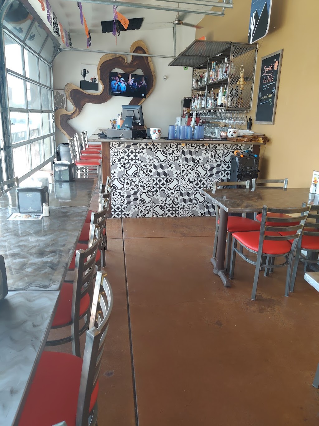 Taquería La Esquina | restaurant | 4876 S 6th Ave, Tucson, AZ 85714, USA | 5203735207 OR +1 520-373-5207